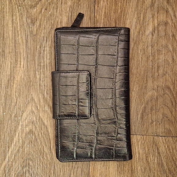 Mundi Black Italian Calfskin Leather 10 Card Slot Zippered Compartment Wallet. - Picture 2 of 10